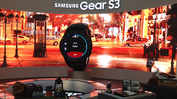 室内LED手表圆屏助力韩国samsung gear S3发布会